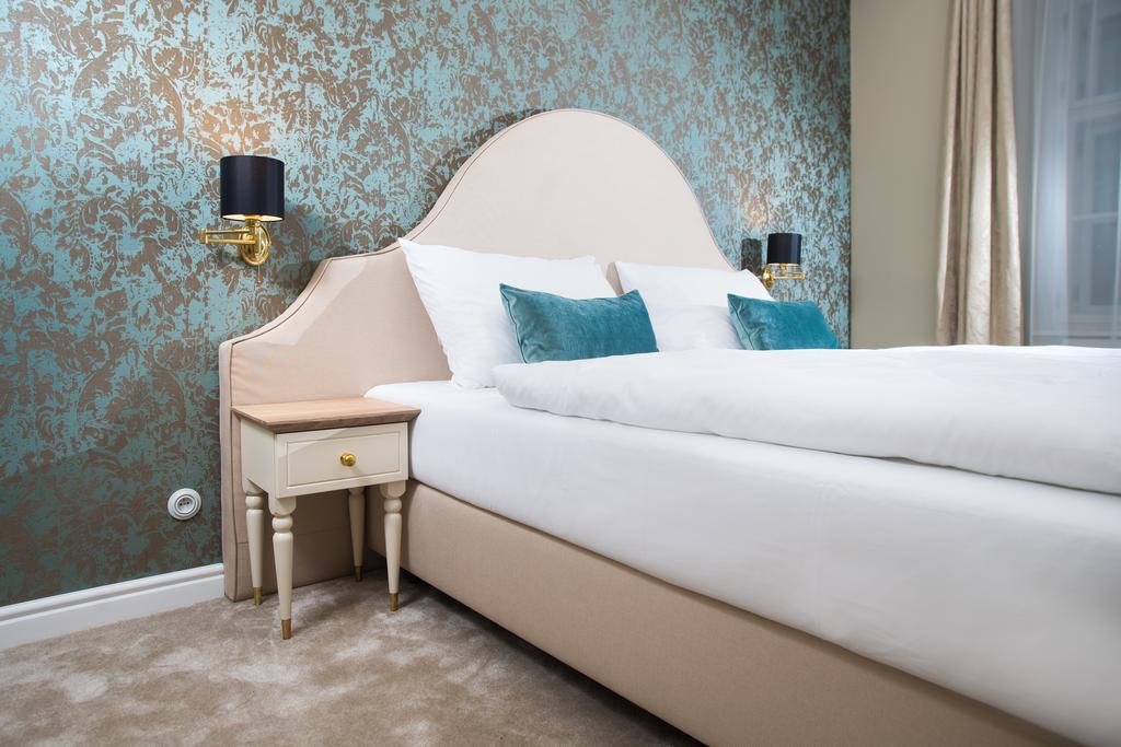 Zamek Dukovany Hotel ภายนอก รูปภาพ